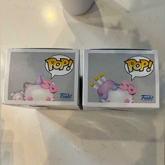 Hello Kitty 50th Anniversary Funko🩷 - Picture 5 of 8